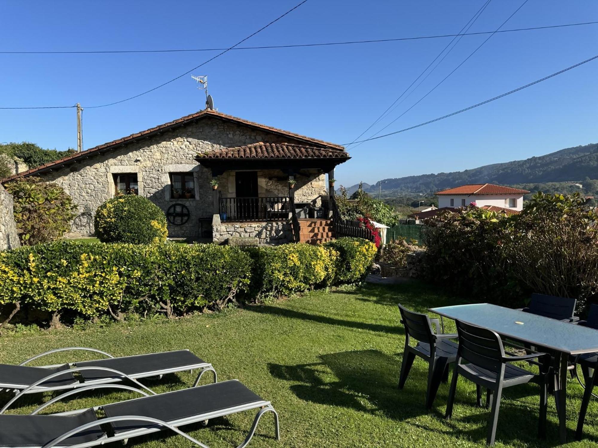 Casa Las Hortensias 2 Pendueles Llanes Exterior photo
